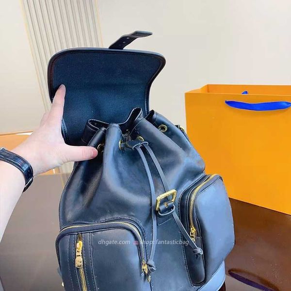 luxury shoulder bag large capacity female fashion travel backpack college style schoolbag
luxury shoulder bag large capacity female fashion travel backpack college style schoolbag