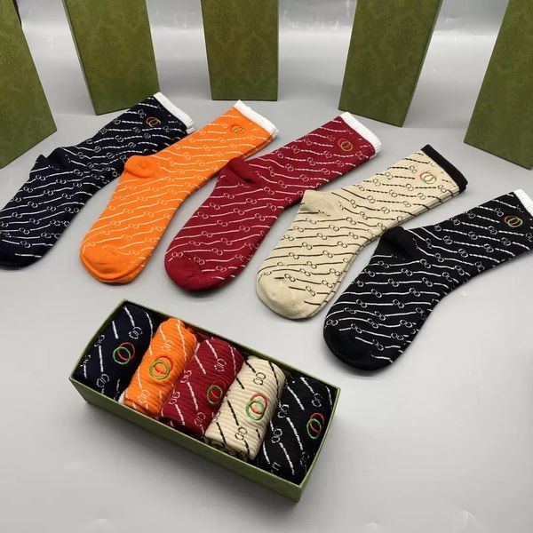 2023 designer men's and women's socks eight luxury sports four seasons letter printing brand cotton men women garter box set gift, Black
2023 designer men's and women's socks eight luxury sports four seasons letter printing brand cotton men women garter box set gift, Black