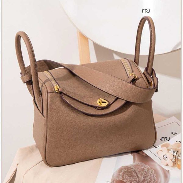 designer lindys bags lindi shoulder bag female 2023 new mini doctor medicine box one pillow portable messenger have logo frj
designer lindys bags lindi shoulder bag female 2023 new mini doctor medicine box one pillow portable messenger have logo frj