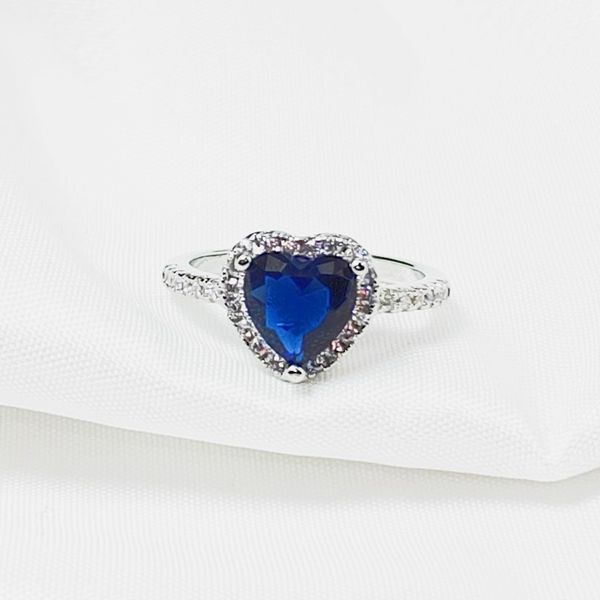heart blue solitaire diamonds cut rings women luxury open ring fashion valentines day gift silver, Golden;silver
heart blue solitaire diamonds cut rings women luxury open ring fashion valentines day gift silver, Golden;silver