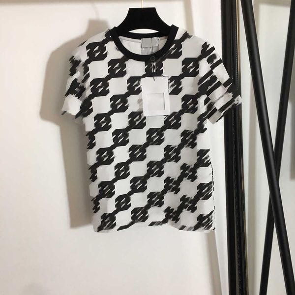 23ss designer brand women t-shirt pure cotton round neck black white checked monogram print short sleeve leisure womens clothing
23ss designer brand women t-shirt pure cotton round neck black white checked monogram print short sleeve leisure womens clothing