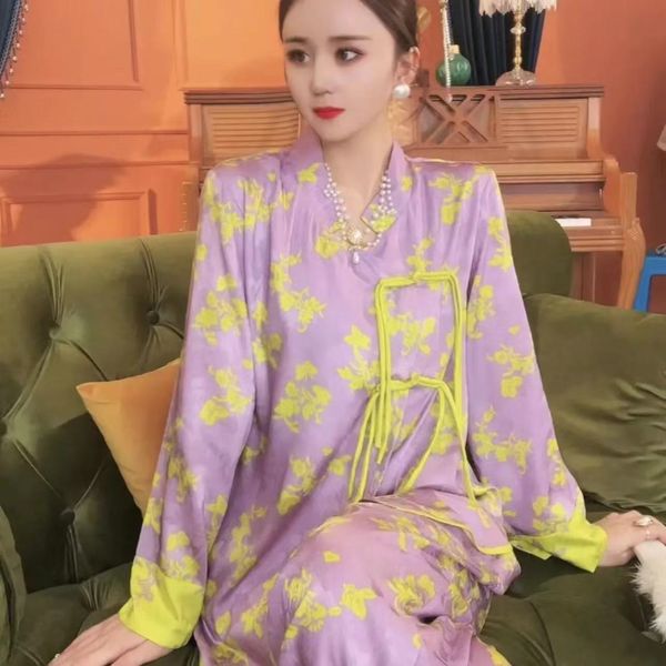 women's sleepwear print women pajama set silk autumn ladies 2 pcs chinese homewear pijama suit satin v neck sleepwear premium nightwear, Black;red
women's sleepwear print women pajama set silk autumn ladies 2 pcs chinese homewear pijama suit satin v neck sleepwear premium nightwear, Black;red