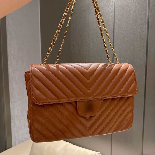 totes fashion designer hand bags printing flower beach bag shopping women pvc handbag purses leather embroidered diamond bag
totes fashion designer hand bags printing flower beach bag shopping women pvc handbag purses leather embroidered diamond bag