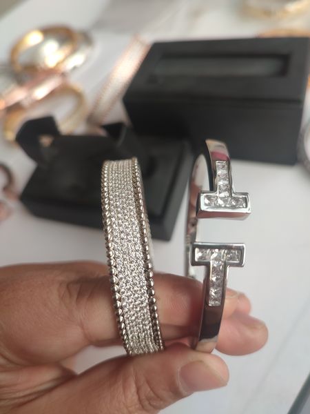new rose gold diamond tennis designer bracelet bangle two colors overlap designer jewelry femme silver simple love women men couple gold jew, Black
new rose gold diamond tennis designer bracelet bangle two colors overlap designer jewelry femme silver simple love women men couple gold jew, Black