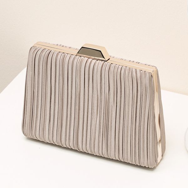 pleated women's crossbody bag designer luxury shoulder bags female purse bucket handbag messenger chain tote crossbody
pleated women's crossbody bag designer luxury shoulder bags female purse bucket handbag messenger chain tote crossbody