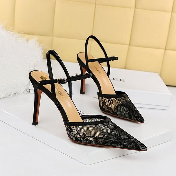 women sandals dress shoes european and american nightclubs show thin thin thin heels high heels shallow mouth pointy hollowed-out mesh lace, Black
women sandals dress shoes european and american nightclubs show thin thin thin heels high heels shallow mouth pointy hollowed-out mesh lace, Black