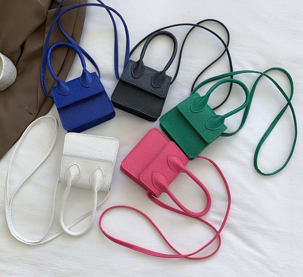 lady style children princess handbags girls pu leather single shoulder bag kids crossbody lipsticks bags z0598, Black
lady style children princess handbags girls pu leather single shoulder bag kids crossbody lipsticks bags z0598, Black