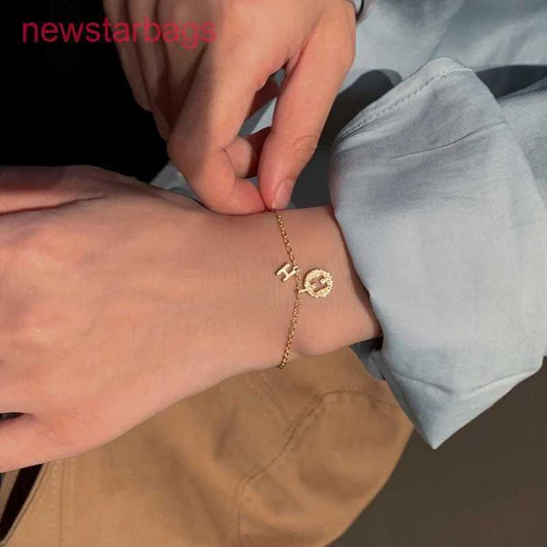 designer herms bracelet online shop slightly inlaid zircon round brand h letter women's summer korean temperament light luxury feel sim, Golden;silver
designer herms bracelet online shop slightly inlaid zircon round brand h letter women's summer korean temperament light luxury feel sim, Golden;silver