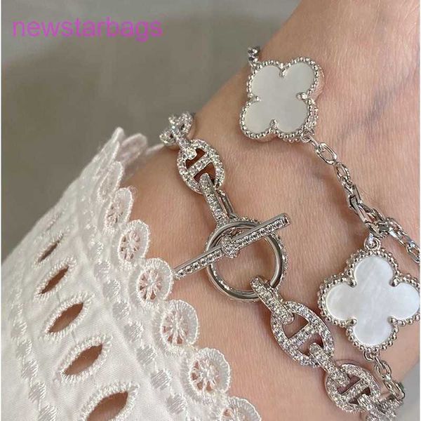 designer herms bracelet for sale 18k white gold new style mosanshi versatile pig nose q-shaped bracelet rose light luxury group in, Golden;silver
designer herms bracelet for sale 18k white gold new style mosanshi versatile pig nose q-shaped bracelet rose light luxury group in, Golden;silver