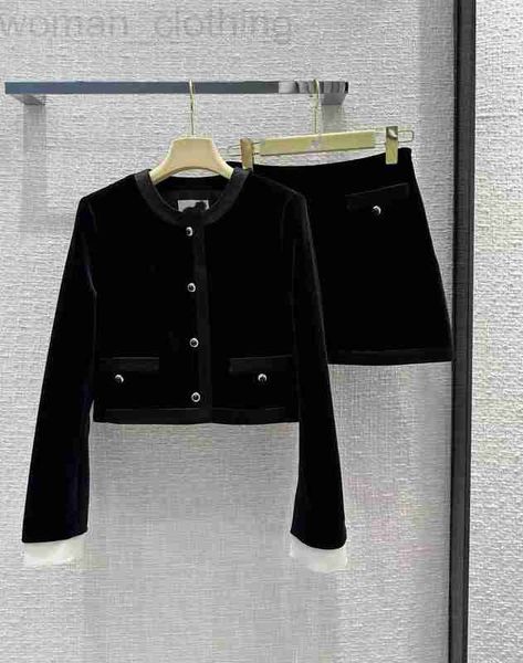 designer two piece dress 2023 new spring summer o neck long sleeve panelled coats and for women's fashion skirts 2 pieces sets dzob, White
designer two piece dress 2023 new spring summer o neck long sleeve panelled coats and for women's fashion skirts 2 pieces sets dzob, White