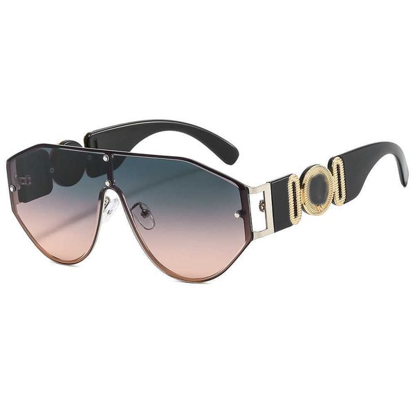designer vercace sunglasses fashionable new one piece large frame metal versage sunglasses for men and women, White;black
designer vercace sunglasses fashionable new one piece large frame metal versage sunglasses for men and women, White;black