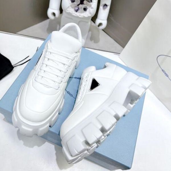 eur35-40 designer soft shoe women casual monolith triangle logo black leather shoes increase platform sneakers cloudbust classic patent matt
eur35-40 designer soft shoe women casual monolith triangle logo black leather shoes increase platform sneakers cloudbust classic patent matt