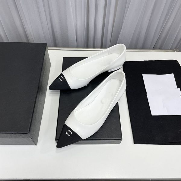 dress shoes 2023 fashion channel women leather high heel letter logo party wedding tourism holiday casual flat shoes 03-015, Black
dress shoes 2023 fashion channel women leather high heel letter logo party wedding tourism holiday casual flat shoes 03-015, Black