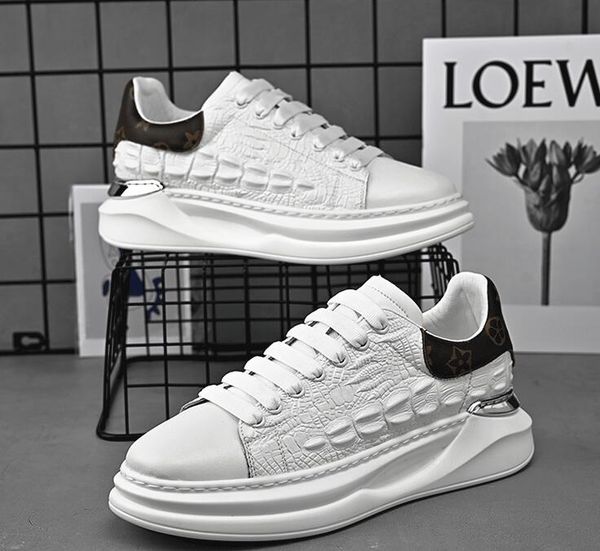 new style france brand fashion white shoes sneakers genuine leather mens loafers glitter handmade men casual shoes slip on party wedding men, Black
new style france brand fashion white shoes sneakers genuine leather mens loafers glitter handmade men casual shoes slip on party wedding men, Black