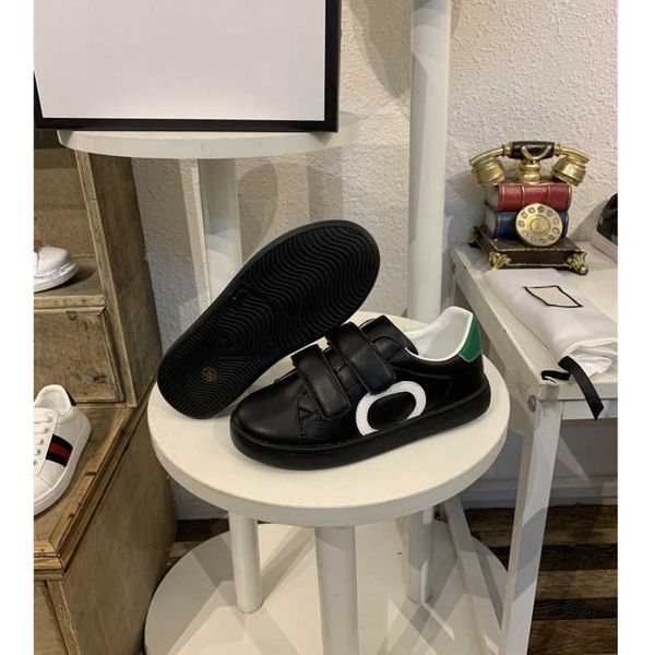 23ss kids brand designer sports s boys gril hook loop fasteners double g spring autumn board shoes size 23-35 a1, Black;red
23ss kids brand designer sports s boys gril hook loop fasteners double g spring autumn board shoes size 23-35 a1, Black;red