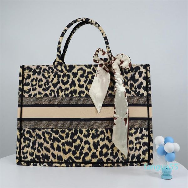 women luxury designer bags handbag hight quality hobo totes famous evening shoulder bag m0nogram genuine leather crossbody 2 sizes207b
women luxury designer bags handbag hight quality hobo totes famous evening shoulder bag m0nogram genuine leather crossbody 2 sizes207b