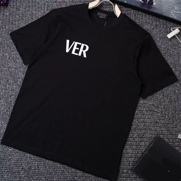 high-quality tees medusa embroidery men's t-shirts o-letter summer pure cotton short sleeve t-shirt for men and women with the same han, Black;brown
high-quality tees medusa embroidery men's t-shirts o-letter summer pure cotton short sleeve t-shirt for men and women with the same han, Black;brown
