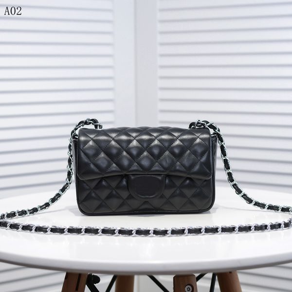 famous new products luxury brand ladies fashion shoulder bag designer tote chain letter printing messenger portable wallet european and amer
famous new products luxury brand ladies fashion shoulder bag designer tote chain letter printing messenger portable wallet european and amer