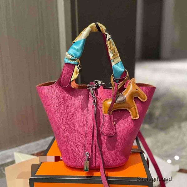 leather women handbag basket bags 2023 tote picotin locks designer lychee grain cow bag he purse fashion totes handbags 18cm kg6qcvn le2m
leather women handbag basket bags 2023 tote picotin locks designer lychee grain cow bag he purse fashion totes handbags 18cm kg6qcvn le2m