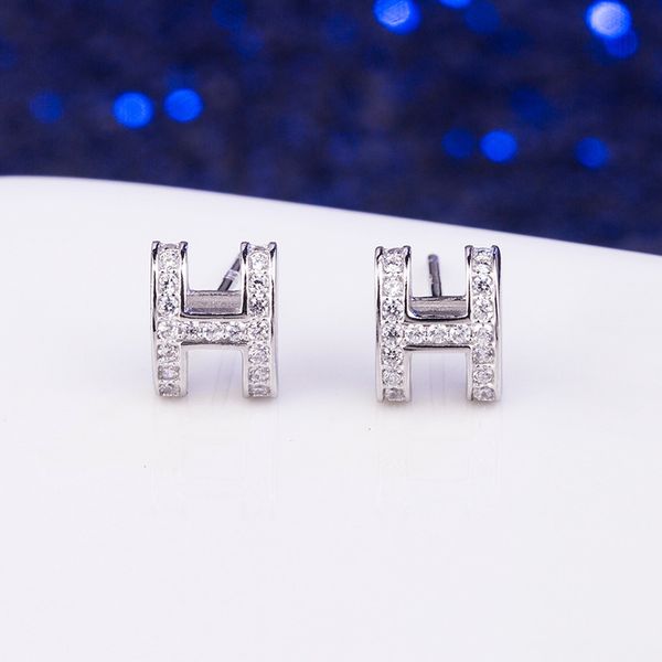 letter h shaped s925 sterling silver stud earrings cool wind creative sweet studded with diamonds simple temperament everything goes with fa, Golden;silver
letter h shaped s925 sterling silver stud earrings cool wind creative sweet studded with diamonds simple temperament everything goes with fa, Golden;silver