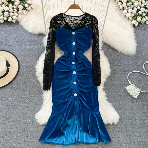 casual dresses v neck lace patchwork velvet robe femme autumn winter vestidos de mujer elegant long sleeve single-breasted party dresses 202, Black;gray
casual dresses v neck lace patchwork velvet robe femme autumn winter vestidos de mujer elegant long sleeve single-breasted party dresses 202, Black;gray
