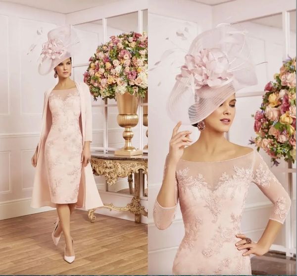 blush pink sheath mother of the bride dresses with long chiffon jacket cape lace appliqued bateau neck women formal party gowns groom mother, Black;red
blush pink sheath mother of the bride dresses with long chiffon jacket cape lace appliqued bateau neck women formal party gowns groom mother, Black;red
