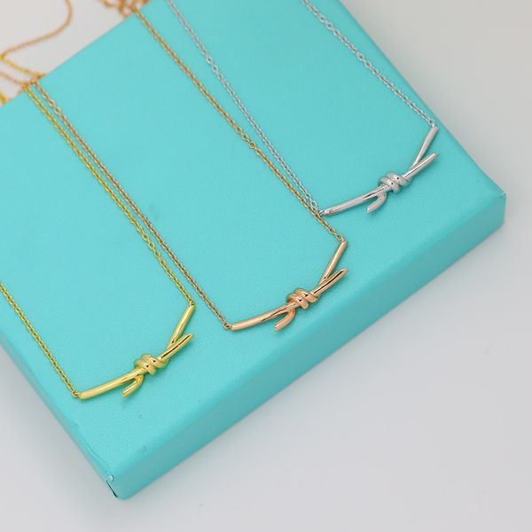 necklace designer jewelry for lover men women fashion luxury knot pendant necklace couple gift 3 colours simple and atmospheric, Silver
necklace designer jewelry for lover men women fashion luxury knot pendant necklace couple gift 3 colours simple and atmospheric, Silver