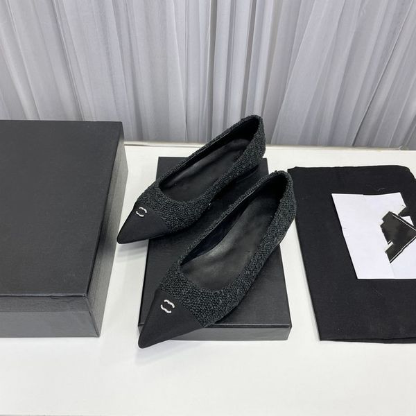 dress shoes 2023 fashion channel women leather high heel letter logo party wedding tourism holiday casual flat shoes 03-016, Black
dress shoes 2023 fashion channel women leather high heel letter logo party wedding tourism holiday casual flat shoes 03-016, Black