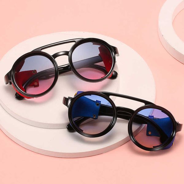 sunglasses new steampunk men's personalized rivet imitation leather women's round frame double beam glasses fashion, White;black
sunglasses new steampunk men's personalized rivet imitation leather women's round frame double beam glasses fashion, White;black