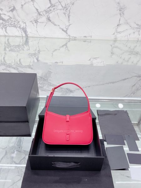 fashion women bag designer bag luxury handbag single shoulder crossbody underarm bag various colors can be matched at will
fashion women bag designer bag luxury handbag single shoulder crossbody underarm bag various colors can be matched at will