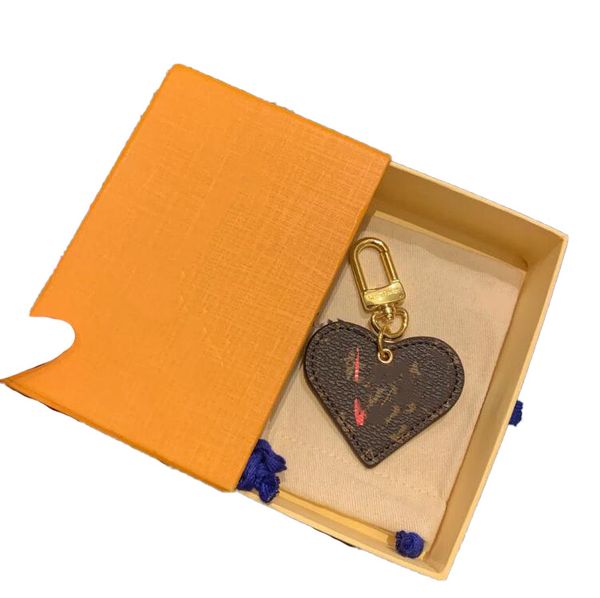 Keychains Lanyards letter V Car key hanging buckle pattern female pendant love for womens mens wedding luxury engagement bijoux cjewelers
Keychains Lanyards letter V Car key hanging buckle pattern female pendant love for womens mens wedding luxury engagement bijoux cjewelers