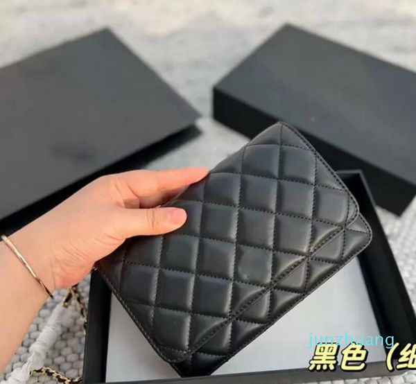 cc fashion vintage classic chain flap bag small crossbody designer bags 22 quilted leather trendy shoulder handbags luxuries designers women
cc fashion vintage classic chain flap bag small crossbody designer bags 22 quilted leather trendy shoulder handbags luxuries designers women