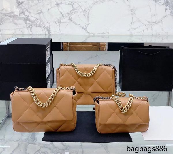 womens designer 19 series lambskin shoulder bags classic single flap quilted mini/medium/jumbo gold metal hardware turn lock purse handbags
womens designer 19 series lambskin shoulder bags classic single flap quilted mini/medium/jumbo gold metal hardware turn lock purse handbags