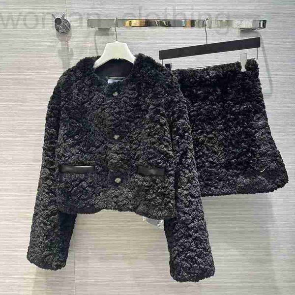 designer two piece dress 2023 new spring auntumn o neck long sleeve coat and for womens fashion print skirts 2 pieces sets 1214-10 ckzq, White
designer two piece dress 2023 new spring auntumn o neck long sleeve coat and for womens fashion print skirts 2 pieces sets 1214-10 ckzq, White