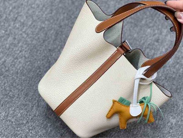 kes bags h 2023 designer bags picotins lock matching vegetable women s color contrast bucket handle bag milkshake cabbage baskettotesscvn pq
kes bags h 2023 designer bags picotins lock matching vegetable women s color contrast bucket handle bag milkshake cabbage baskettotesscvn pq