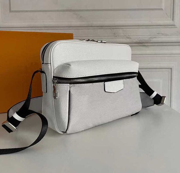 yuchengbags 2022handbags men leather outdoor messenger bags luxury shoulder bag designer handbag tote man's camera bagss bright colors
yuchengbags 2022handbags men leather outdoor messenger bags luxury shoulder bag designer handbag tote man's camera bagss bright colors