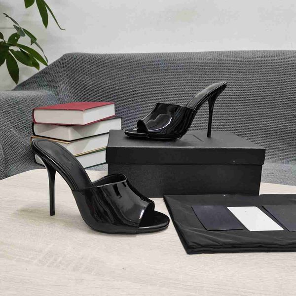 designer women's sandals flat slippers solid color shoes summer women's household flip flops casual sandals summer leather rubber, Black
designer women's sandals flat slippers solid color shoes summer women's household flip flops casual sandals summer leather rubber, Black