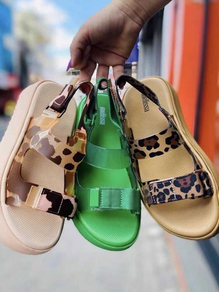 designer melissa possession jelly sandals green purple black plato strappy wedge platform sandals women girls 2023 summer shoes chunky clear
designer melissa possession jelly sandals green purple black plato strappy wedge platform sandals women girls 2023 summer shoes chunky clear