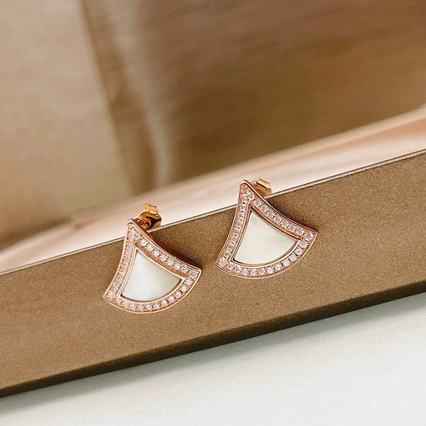 buigari diva series fan shaped skirt designer dangle earrings for woman diamond sterling silver gold plated 18k highest counter quality jewe, White
buigari diva series fan shaped skirt designer dangle earrings for woman diamond sterling silver gold plated 18k highest counter quality jewe, White