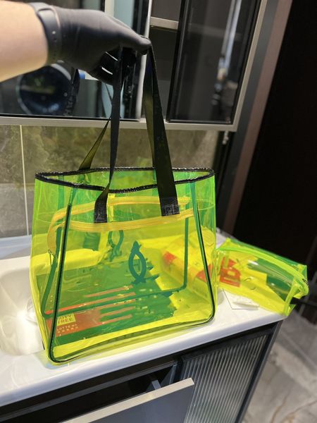 2023 laser tote bags high-end shopping bag girls handbag fashion trend jelly summer new fashion handbags beach luggage cross body leisure tr
2023 laser tote bags high-end shopping bag girls handbag fashion trend jelly summer new fashion handbags beach luggage cross body leisure tr