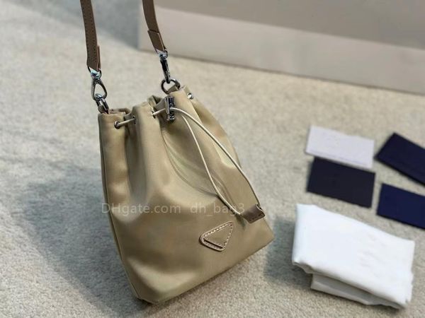 fashion bucket bag oblique style bag handbag single shoulder bag large capacity purse classic women's bag everything casual waterproof
fashion bucket bag oblique style bag handbag single shoulder bag large capacity purse classic women's bag everything casual waterproof