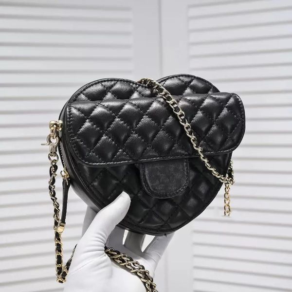 mini cosmetic bag designer women bag chain purse crossbody bag shoulder bag heart lover tote bag leather toilet lambskin quilted lattice wal
mini cosmetic bag designer women bag chain purse crossbody bag shoulder bag heart lover tote bag leather toilet lambskin quilted lattice wal