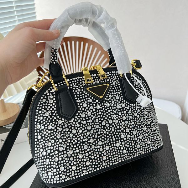 designer the tote bags shell shoulder bags crossbody bags wallet diamond handbag messenger bags leather shopping bags women ladies leather h
designer the tote bags shell shoulder bags crossbody bags wallet diamond handbag messenger bags leather shopping bags women ladies leather h