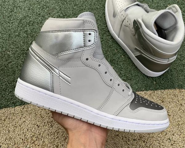 2023 mens 1 high og basketball shoes jumpman 1s japan men women neutral grey metallic silver sneakers trainers with box
2023 mens 1 high og basketball shoes jumpman 1s japan men women neutral grey metallic silver sneakers trainers with box