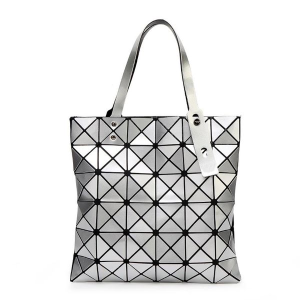 2021 new fashion women's bag sequin geometric lingge trend one shoulder portable japanese laser2450, Black;red
2021 new fashion women's bag sequin geometric lingge trend one shoulder portable japanese laser2450, Black;red