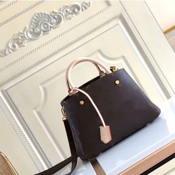 designer bag tote bag single shoulder bag 3 sizes fashion presbyopia classic crossbody bag high-quality leather purse shopping business pref
designer bag tote bag single shoulder bag 3 sizes fashion presbyopia classic crossbody bag high-quality leather purse shopping business pref