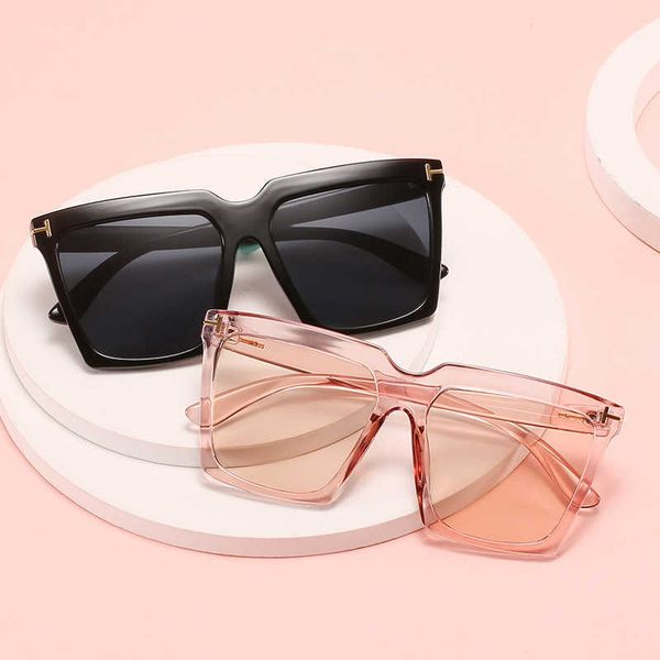 digital p frame sunglasses new t-shaped large frame square women's trend personalized versatile glasses, White;black
digital p frame sunglasses new t-shaped large frame square women's trend personalized versatile glasses, White;black