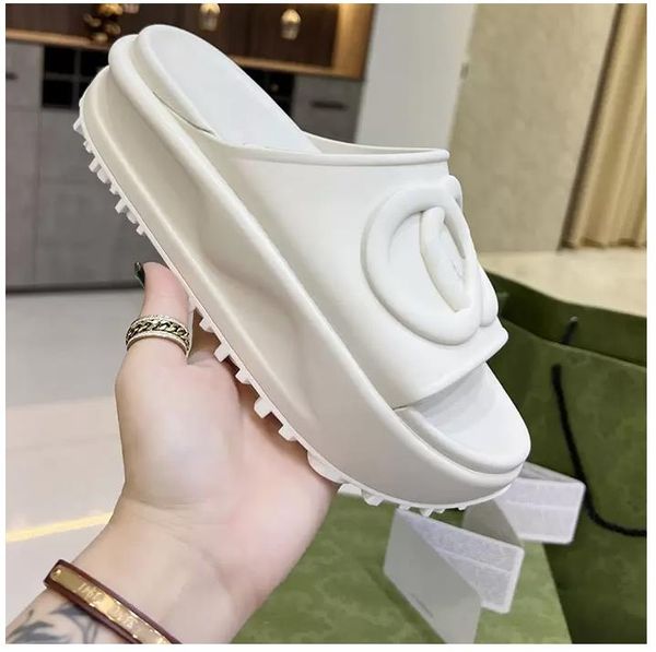 2023 women slides with interlocking designer slippers italy style size 35-42 model hx01, Black
2023 women slides with interlocking designer slippers italy style size 35-42 model hx01, Black