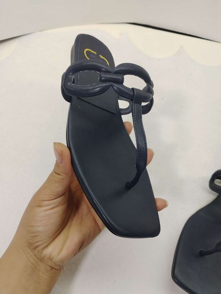 designer women's sandals flat slippers solid color shoes summer women's household flip flops casual sandals summer leather rubber, Black
designer women's sandals flat slippers solid color shoes summer women's household flip flops casual sandals summer leather rubber, Black