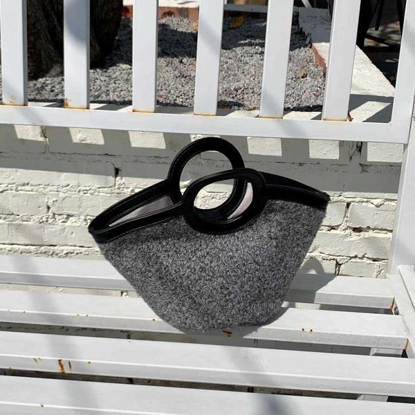 winter women bags woolen brand luxury handbags designer crossbody bags plush women shoulder bag purse clutch bolsa feminina 230304 230220
winter women bags woolen brand luxury handbags designer crossbody bags plush women shoulder bag purse clutch bolsa feminina 230304 230220